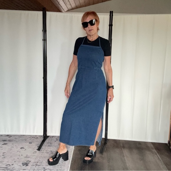 Source Unknown Dresses & Skirts - Source Unknown Blue Midi Dress